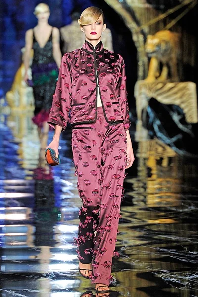 Look 5